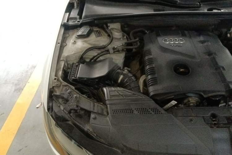 Used Audi A4L 2013 35 TFSI Automatic Standard Model Engine Bay Right