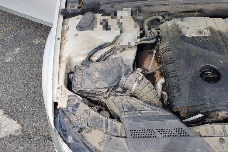 Used Audi A4L 2013 35 TFSI Automatic Standard Model Engine Bay Right