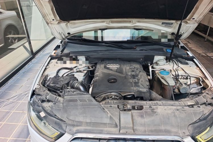 Used Audi A4L 2013 35 TFSI Automatic Standard Model Engine Bay Right