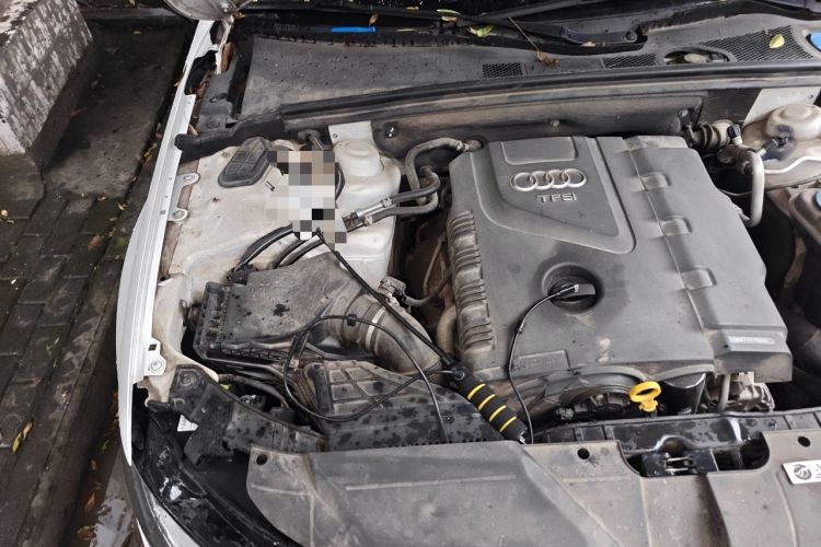 Used Audi A4L 2013 35 TFSI Automatic Standard Model Engine Bay Right