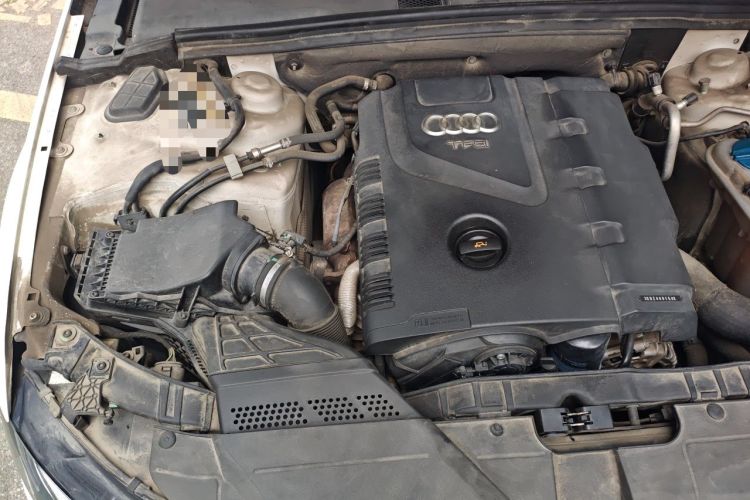 Used Audi A4L 2013 35 TFSI Automatic Standard Model Engine Bay Right
