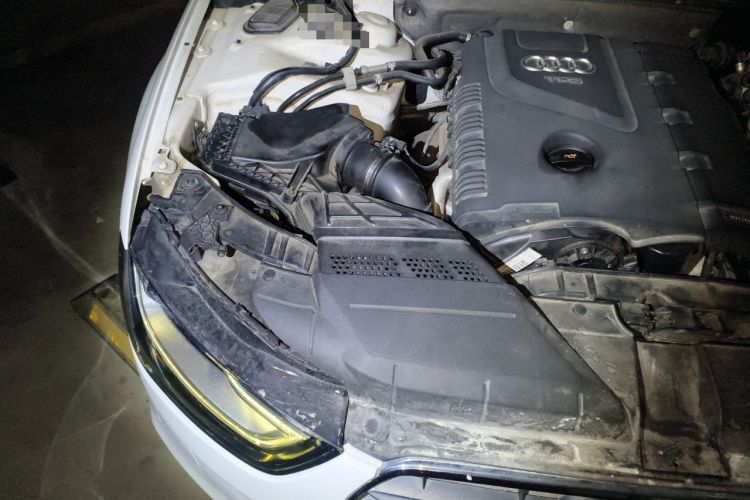 Used Audi A4L 2013 35 TFSI Automatic Comfort Model Engine Bay Right