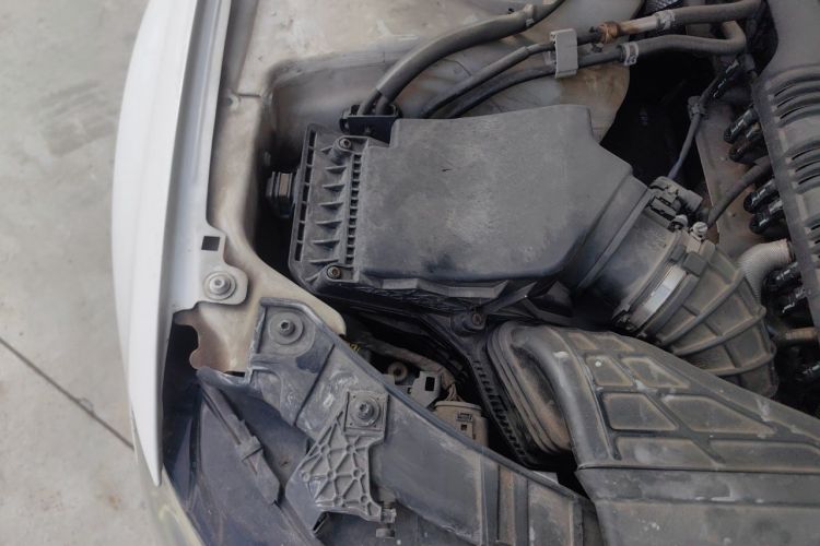 Used Audi A4L 2013 35 TFSI Automatic Comfort Model Engine Bay Right