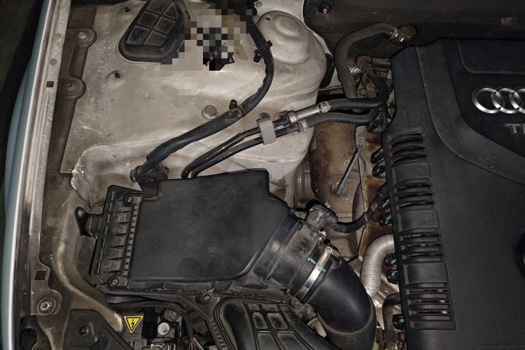 Used Audi A4L 2013 35 TFSI Automatic Standard Model Engine Bay Right