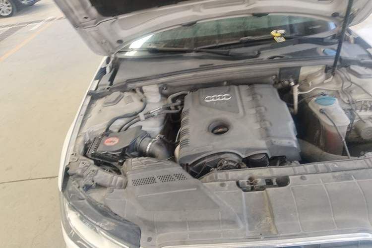 Used Audi A4L 2013 40 TFSI quattro Individual Sport Edition Engine Bay Right