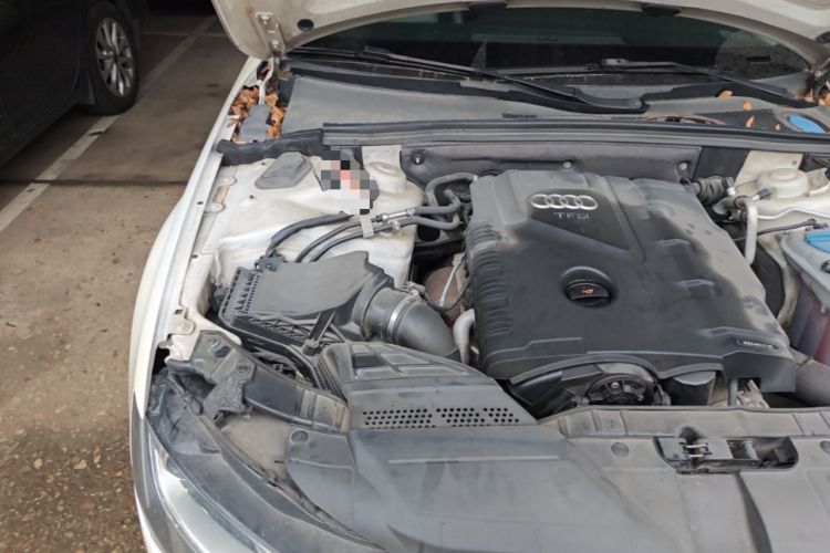 Used Audi A4L 2013 35 TFSI Automatic Standard Model Engine Bay Right