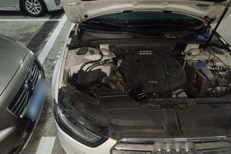 Used Audi A4L 2013 35 TFSI Automatic Standard Model Engine Bay Right