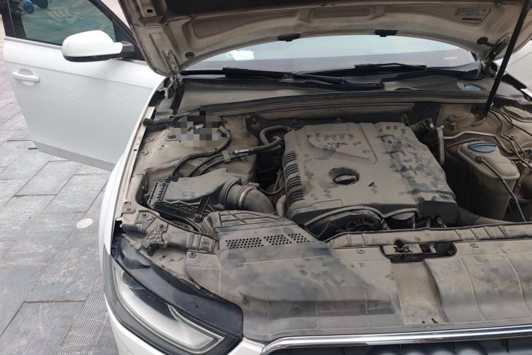 Used Audi A4L 2013 35 TFSI Automatic Standard Model Engine Bay Right