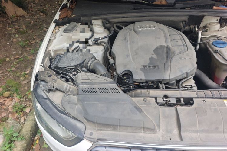 Used Audi A4L 2013 35 TFSI Automatic Technology Edition Engine Bay Right