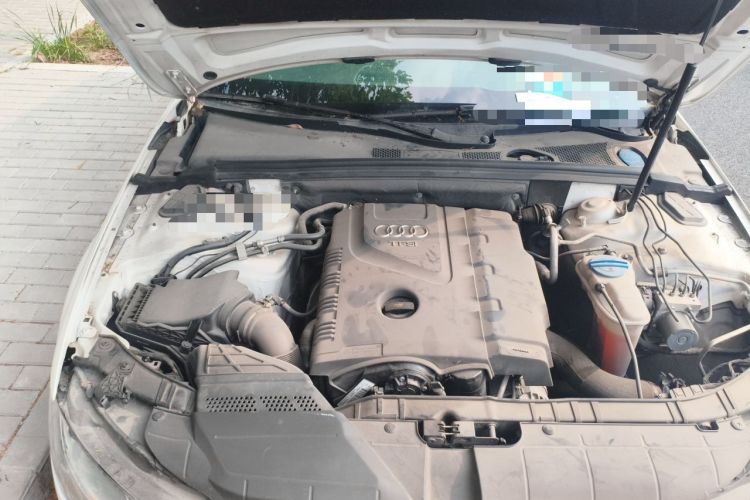 Used Audi A4L 2013 35 TFSI Automatic Comfort Model Engine Bay Right