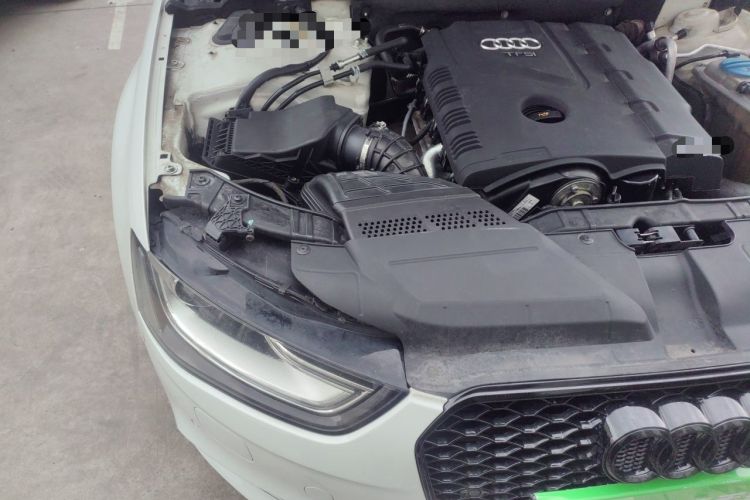 Used Audi A4L 2013 35 TFSI Automatic Comfort Model Engine Bay Right