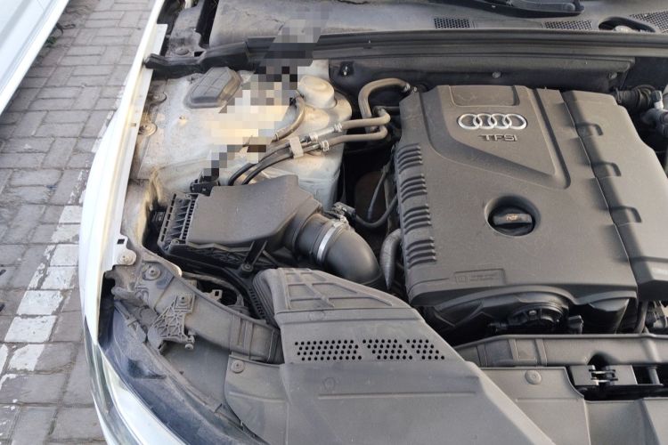 Used Audi A4L 2013 35 TFSI Automatic Standard Model Engine Bay Right