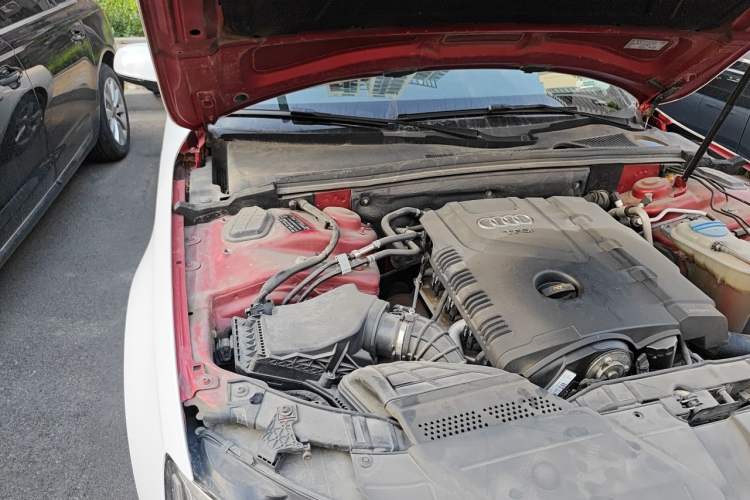 Used Audi A4L 2013 35 TFSI Automatic Standard Model Engine Bay Right