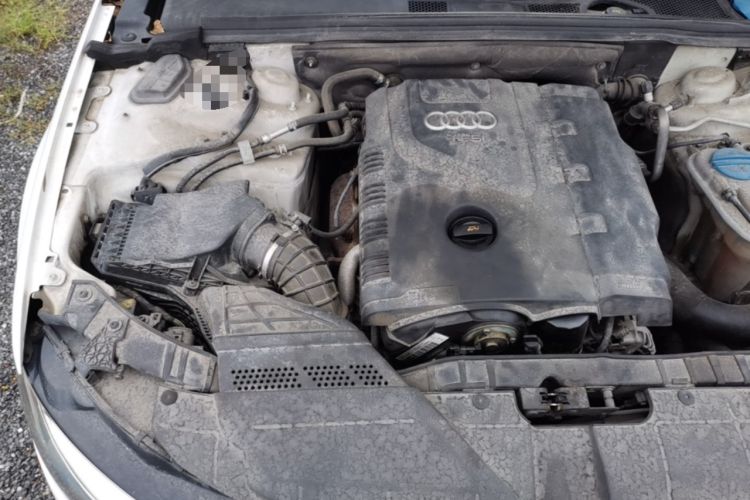 Used Audi A4L 2013 35 TFSI Automatic Standard Model Engine Bay Right