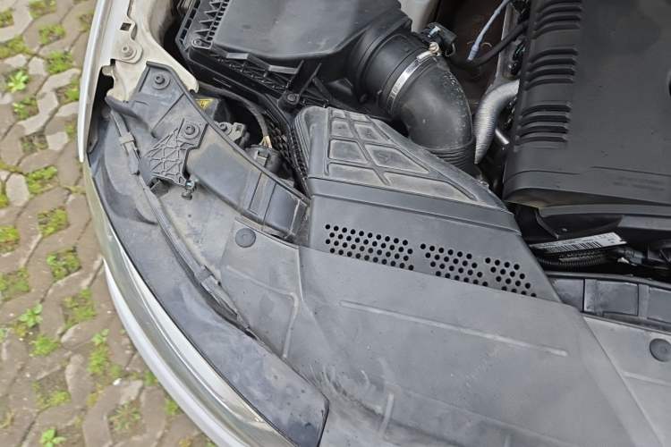 Used Audi A4L 2013 40 TFSI quattro Individual Sport Edition Engine Bay Right