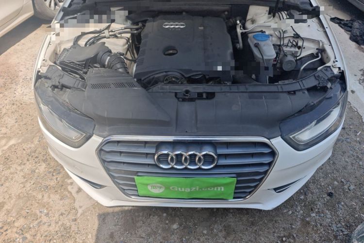 Used Audi A4L 2013 35 TFSI Automatic Standard Model Engine Bay