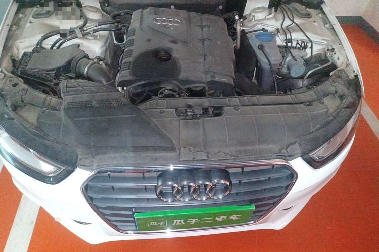 Used Audi A4L 2013 35 TFSI Automatic Comfort Model Engine Bay