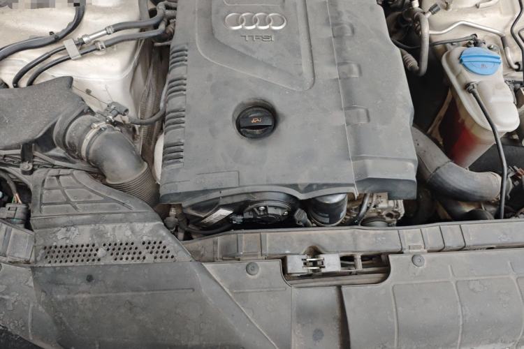 Used Audi A4L 2013 35 TFSI Automatic Comfort Model Engine Bay