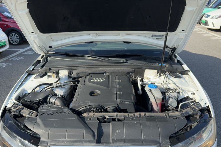 Used Audi A4L 2013 30 TFSI Manual Comfort Model Engine Bay