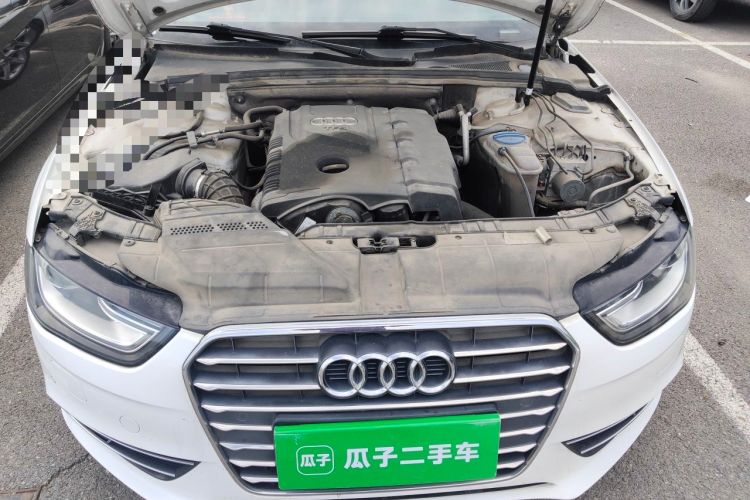 Used Audi A4L 2013 35 TFSI Automatic Standard Model Engine Bay