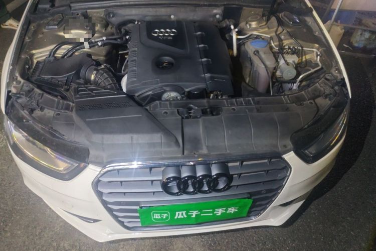 Used Audi A4L 2013 35 TFSI Automatic Standard Model Engine Bay
