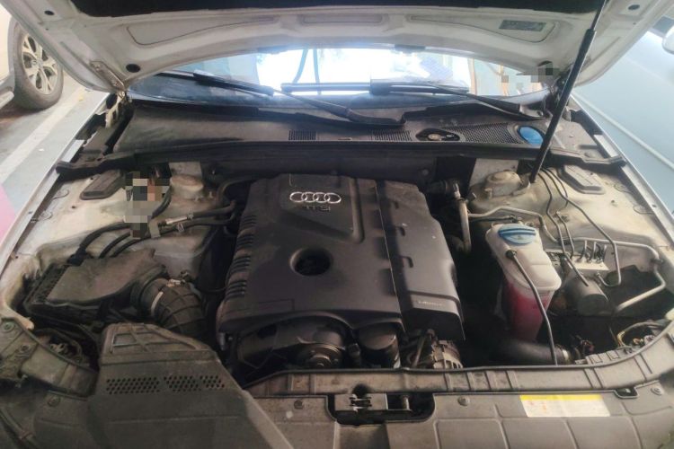 Used Audi A4L 2013 35 TFSI Automatic Comfort Model Engine Bay