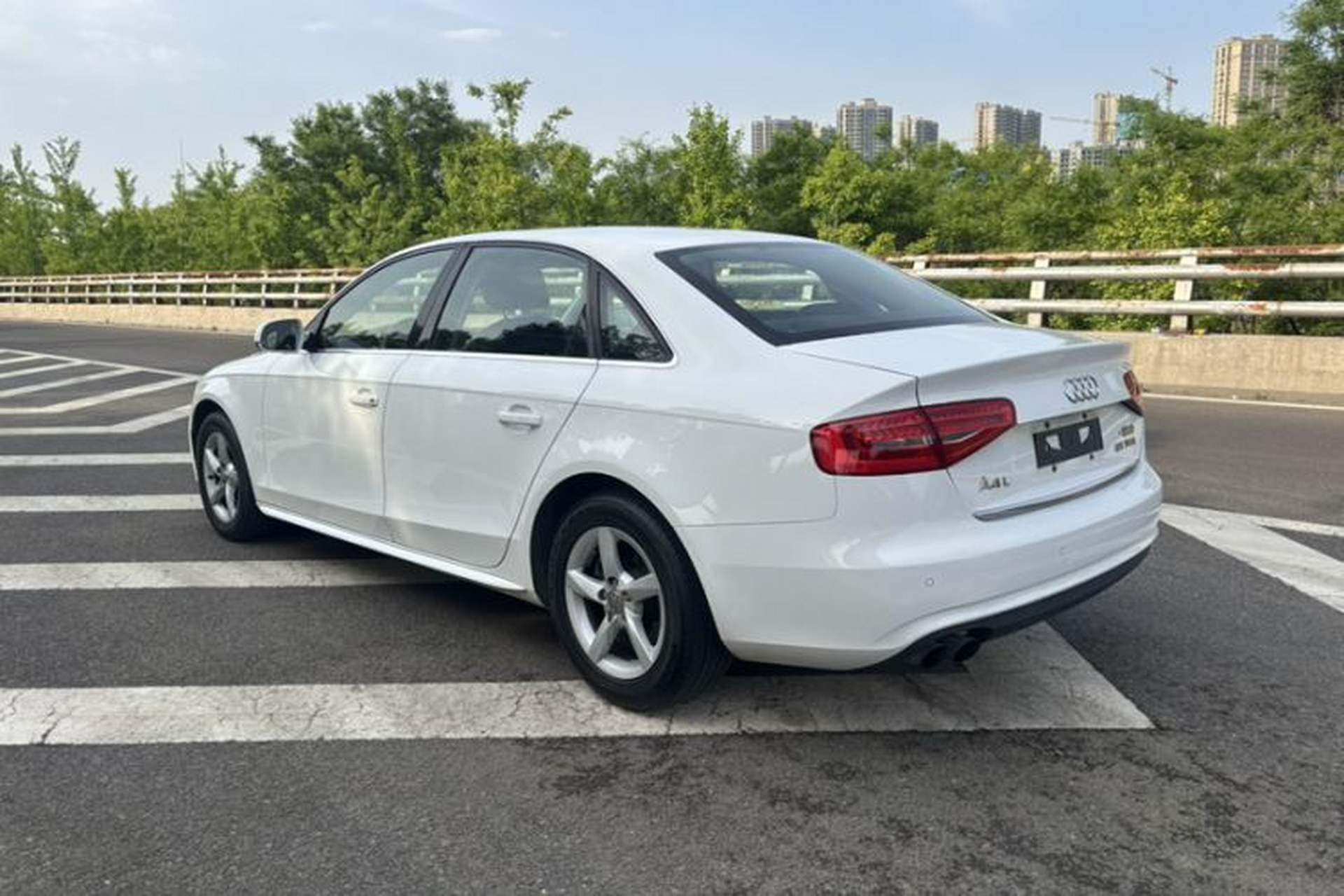 Used Audi A4L 2013 35 TFSI Automatic Comfort Model Exterior 1