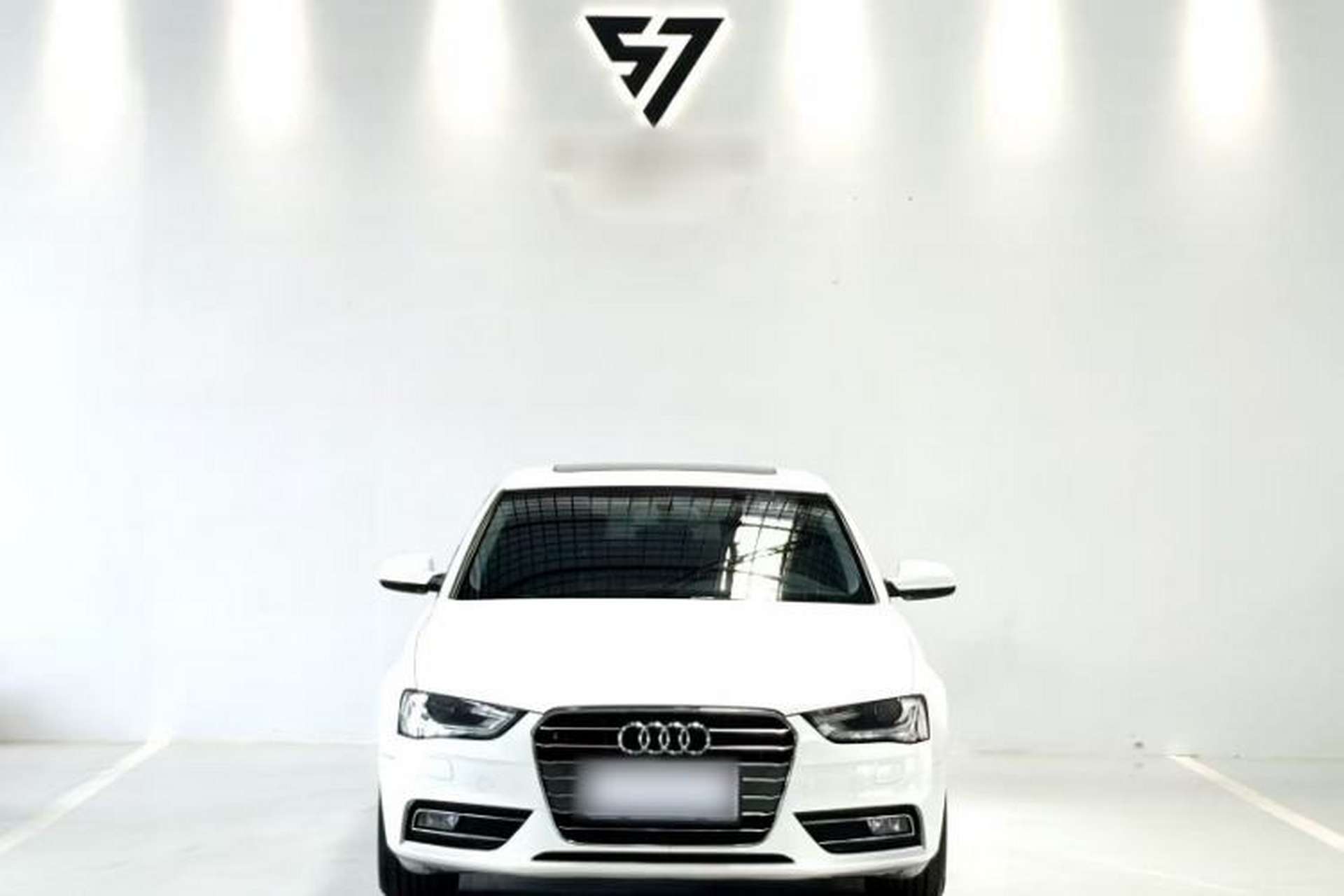 Used Audi A4L 2013 35 TFSI Automatic Standard Model Exterior 1