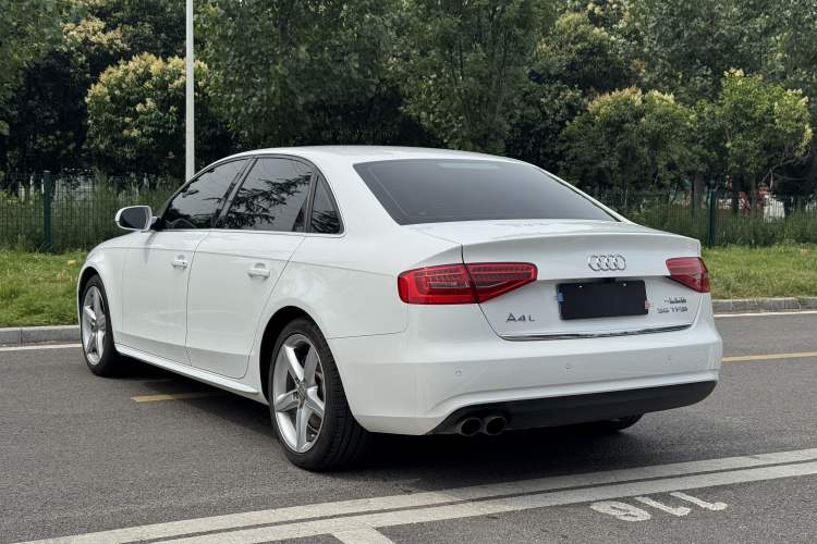 Used Audi A4L 2013 35 TFSI Automatic Standard Model Exterior 2