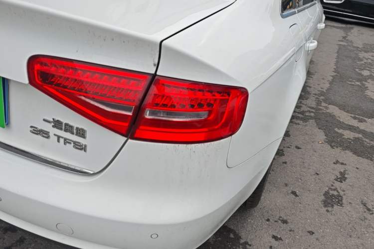 Used Audi A4L 2013 35 TFSI Automatic Standard Model Exterior 3