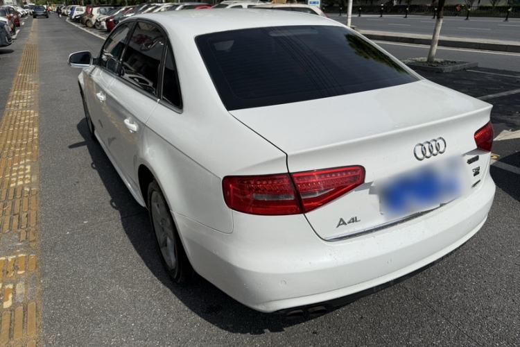 Used Audi A4L 2013 35 TFSI Automatic Comfort Model Exterior 4