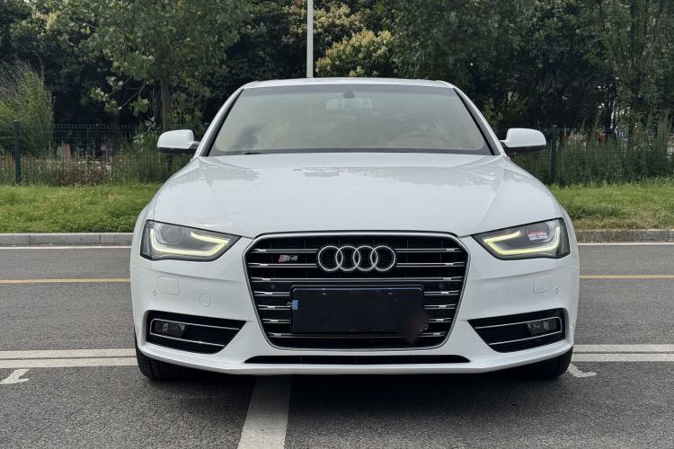 Used Audi A4L 2013 35 TFSI Automatic Standard Model Exterior 4