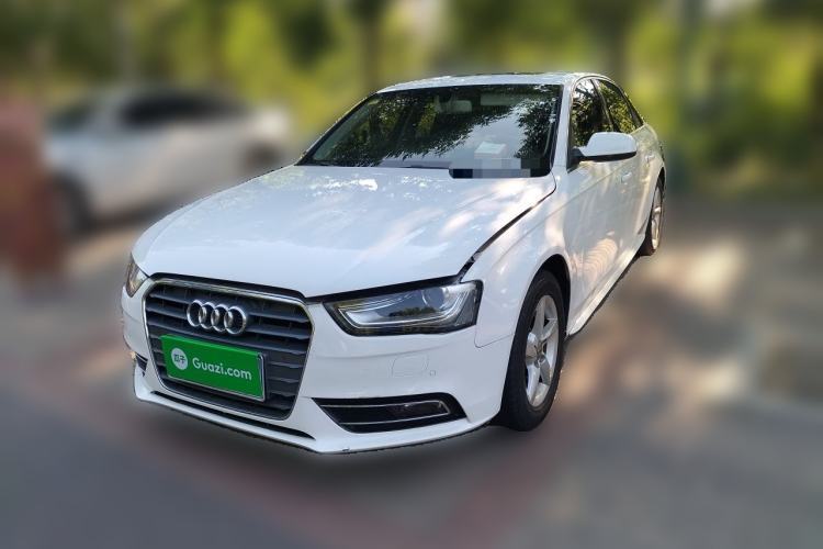 Used Audi A4L 2013 35 TFSI Automatic Comfort Model Guazi used car, China used car export, Used car for sale, Used cars, Cheapest cars for sale
