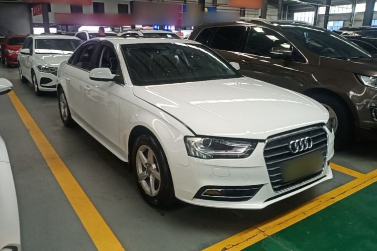 Used Audi A4L 2013 35 TFSI Automatic Comfort Model Front Right 45 Deg