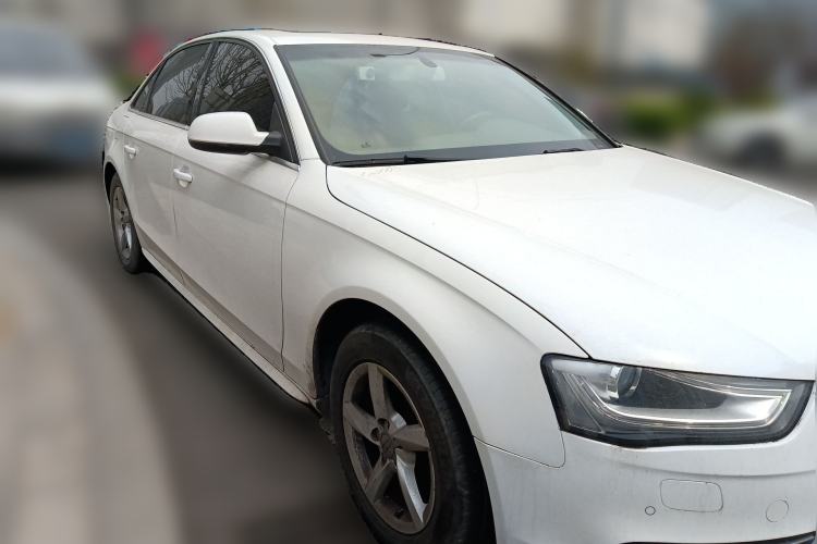 Used Audi A4L 2013 35 TFSI Automatic Comfort Model Front Right 45 Deg