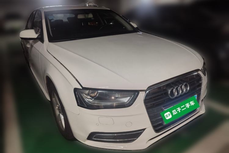 Used Audi A4L 2013 35 TFSI Automatic Comfort Model Front Right 45 Deg