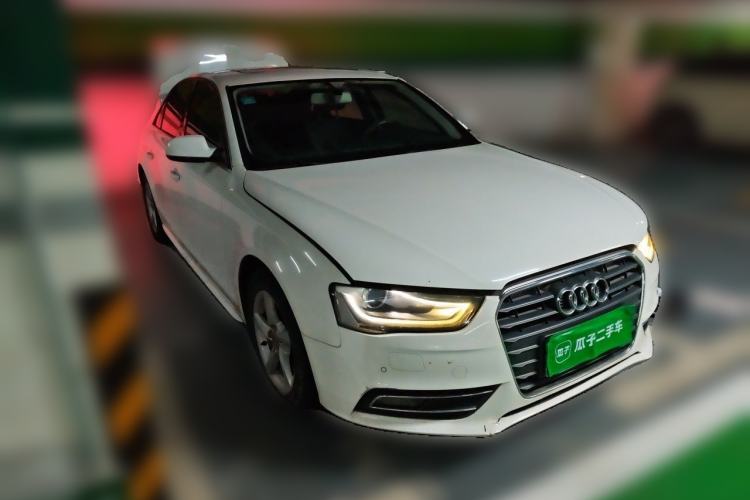 Used Audi A4L 2013 35 TFSI Automatic Comfort Model Front Right 45 Deg