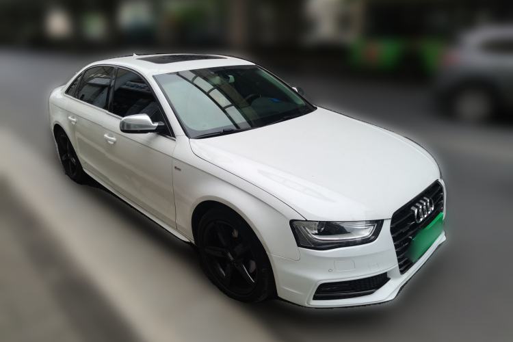 Used Audi A4L 2013 35 TFSI Automatic Technology Edition Front Right 45 Deg