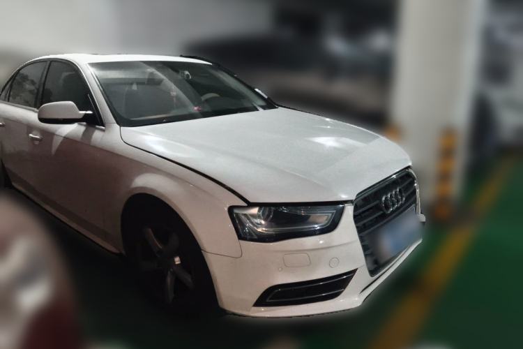 Used Audi A4L 2013 35 TFSI Automatic Standard Model Front Right 45 Deg
