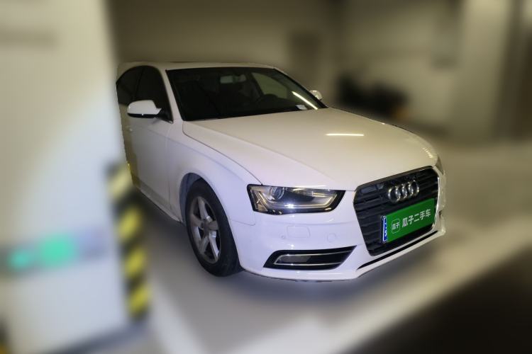 Used Audi A4L 2013 35 TFSI Automatic Comfort Model Front Right 45 Deg