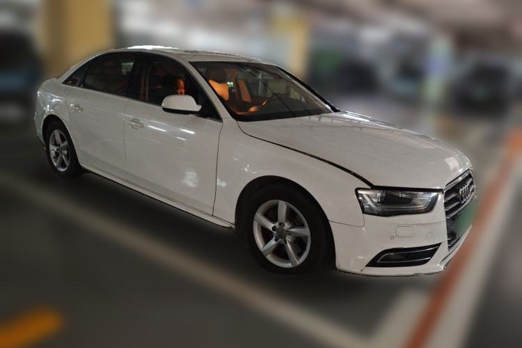 Used Audi A4L 2013 35 TFSI Automatic Comfort Model Front Right 45 Deg