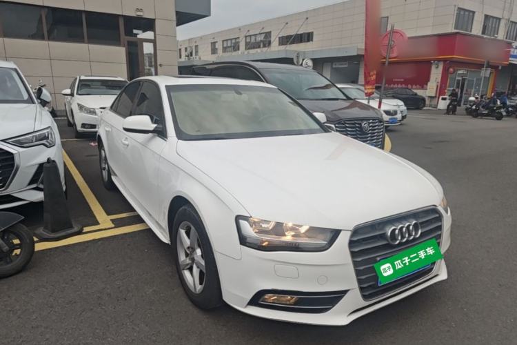 Used Audi A4L 2013 30 TFSI Automatic Comfort Model Front Right 45 Deg