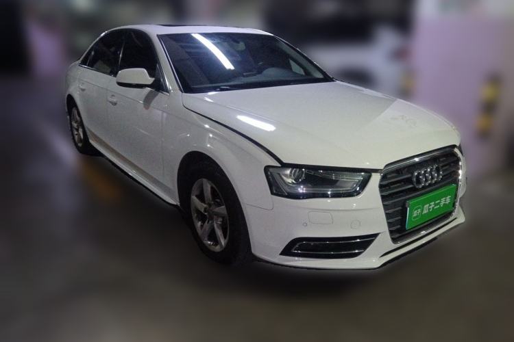 Used Audi A4L 2013 35 TFSI Automatic Comfort Model Front Right 45 Deg