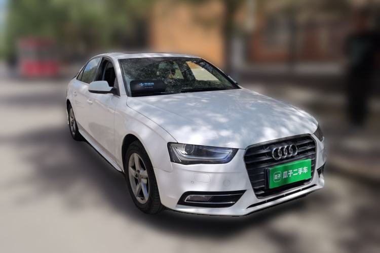 Used Audi A4L 2013 35 TFSI Automatic Comfort Model Front Right 45 Deg
