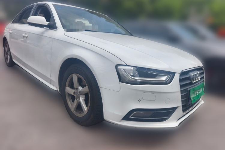 Used Audi A4L 2013 35 TFSI Automatic Comfort Model Front Right 45 Deg