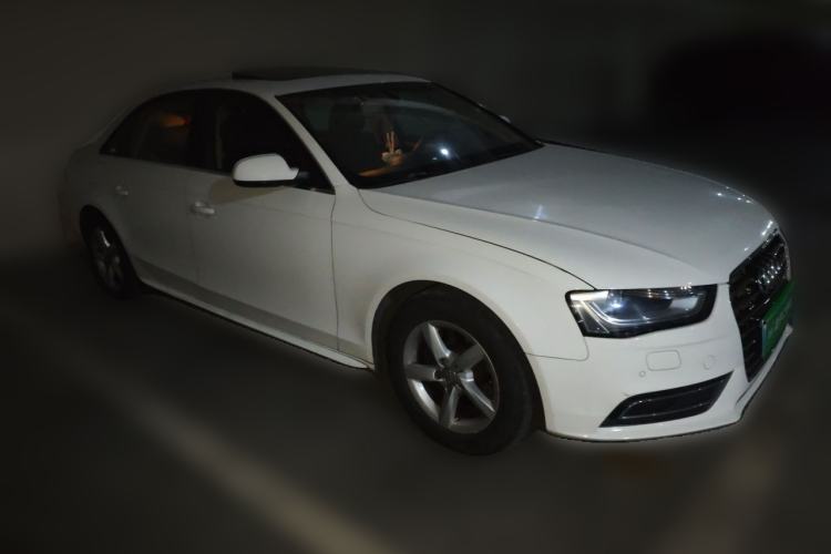 Used Audi A4L 2013 35 TFSI Automatic Standard Model Front Right 45 Deg