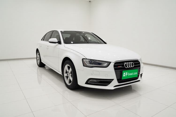 Used Audi A4L 2013 35 TFSI Automatic Standard Model Front Right 45 Deg