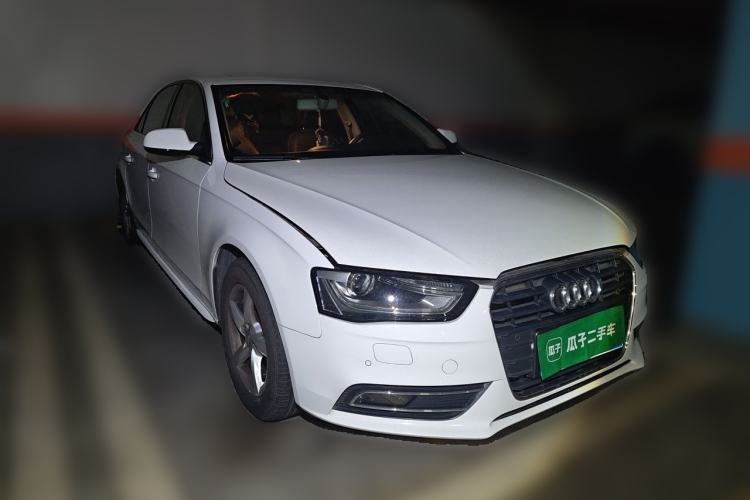 Used Audi A4L 2013 35 TFSI Automatic Standard Model Front Right 45 Deg