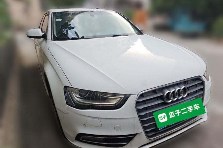 Used Audi A4L 2013 35 TFSI Automatic Comfort Model Front Right 45 Deg