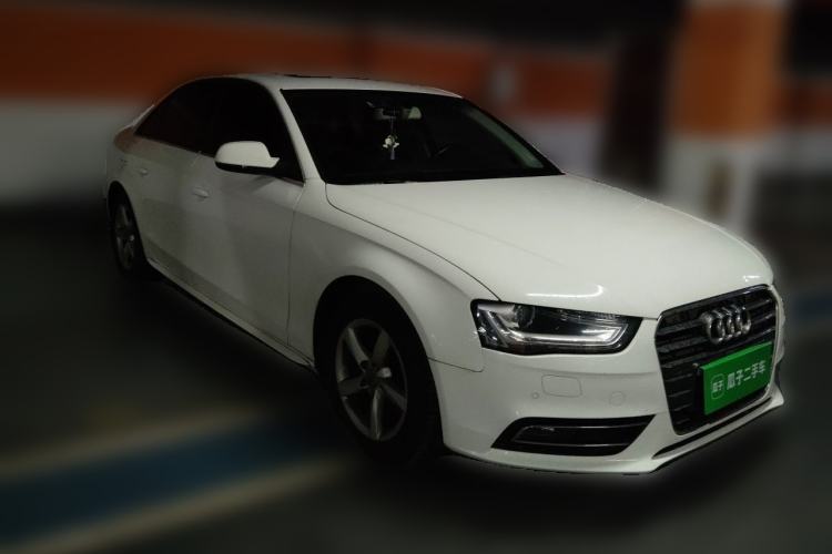 Used Audi A4L 2013 35 TFSI Automatic Standard Model Front Right 45 Deg
